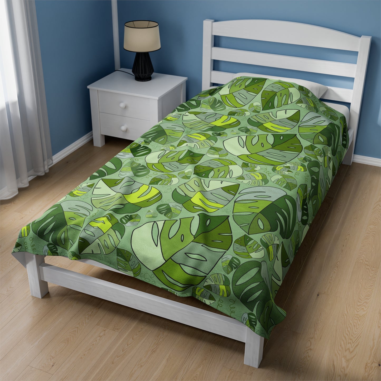 Velveteen Blanket with Monstera Design